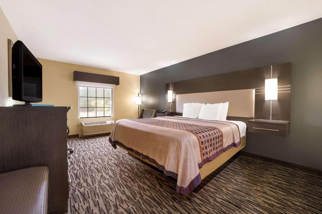 Best Western Bradbury Inn & Suites Perry Exterior photo