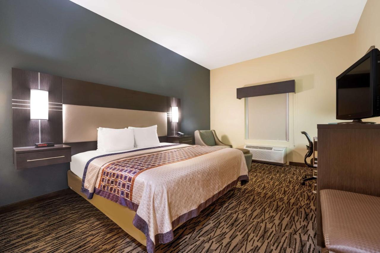 Best Western Bradbury Inn & Suites Perry Exterior photo