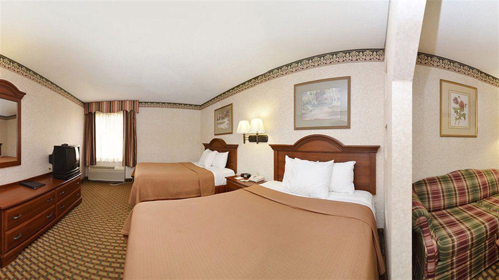Best Western Bradbury Inn & Suites Perry Exterior photo